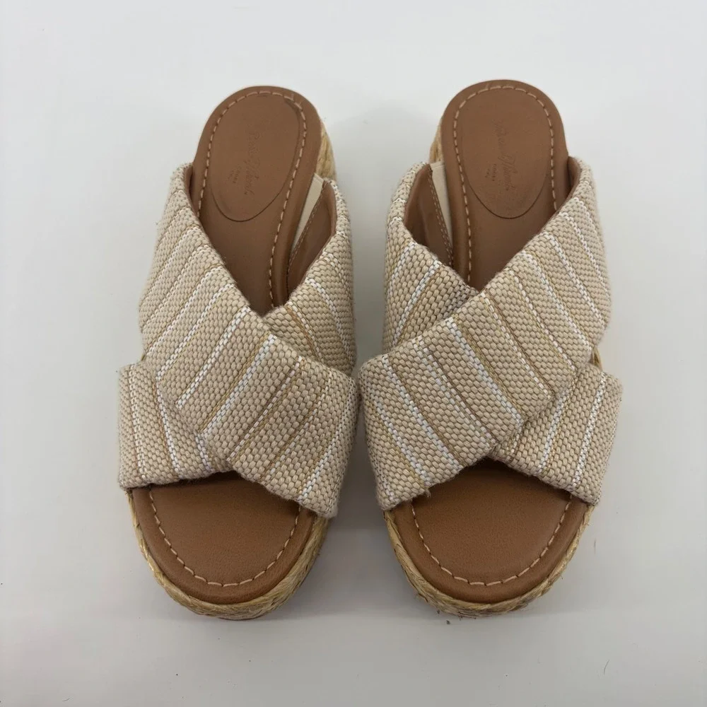 Universal Thread Womens 6 Beige Striped Platform Slide Espadrille Wedge Sandals